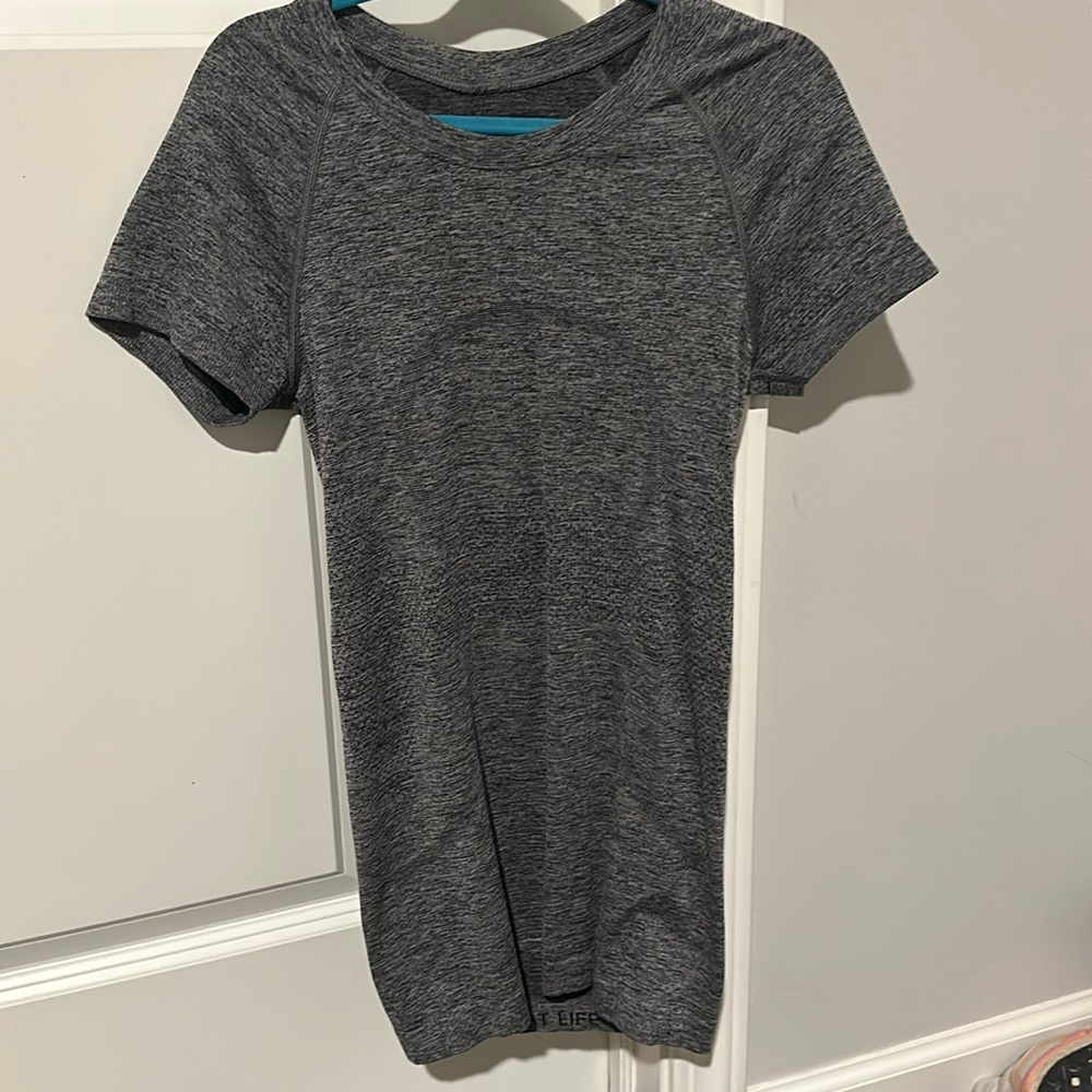 COPY - Lululemon swiftly tech